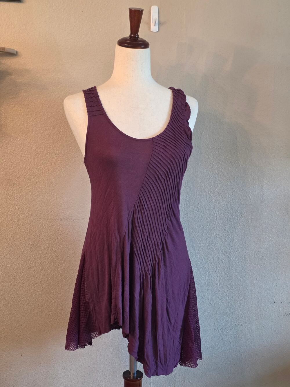 Free People Tank Top Tunic Pleated Panels Asymmetrical Hem Mesh Detail SZ Small